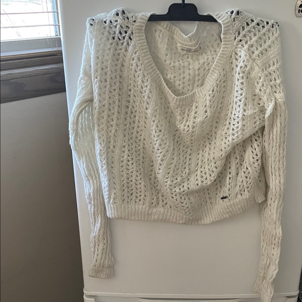 Abercrombie & Fitch Cream Knit Sweater